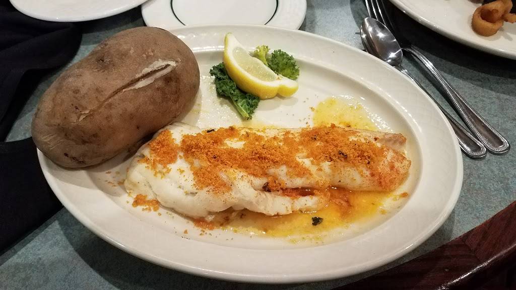 J W Halls Steak & Seafood Inn | restaurant | 2284 Brodhead Rd, Aliquippa, PA 15001, USA | 7243756860 OR +1 724-375-6860