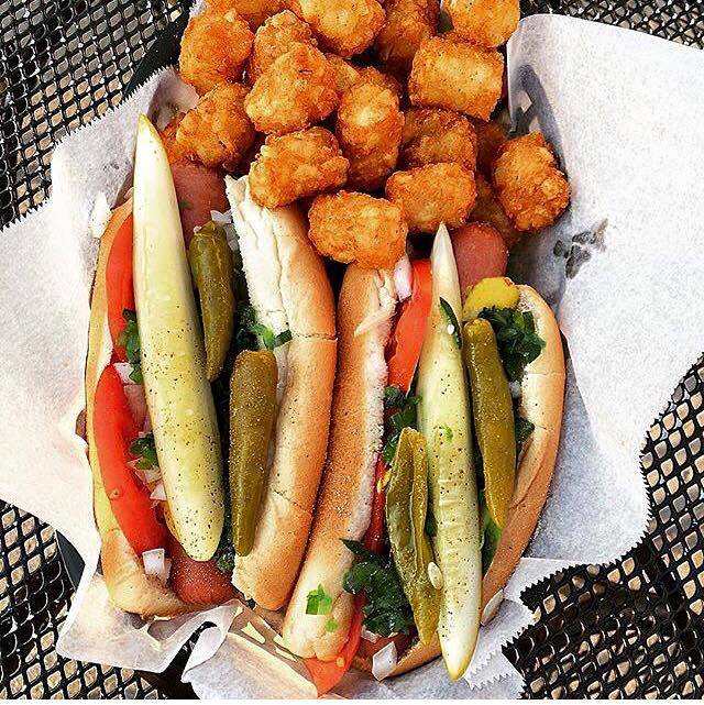 Flub A Dub Chubs | restaurant | 3021 N Broadway, Chicago, IL 60657, USA | 7738576500 OR +1 773-857-6500