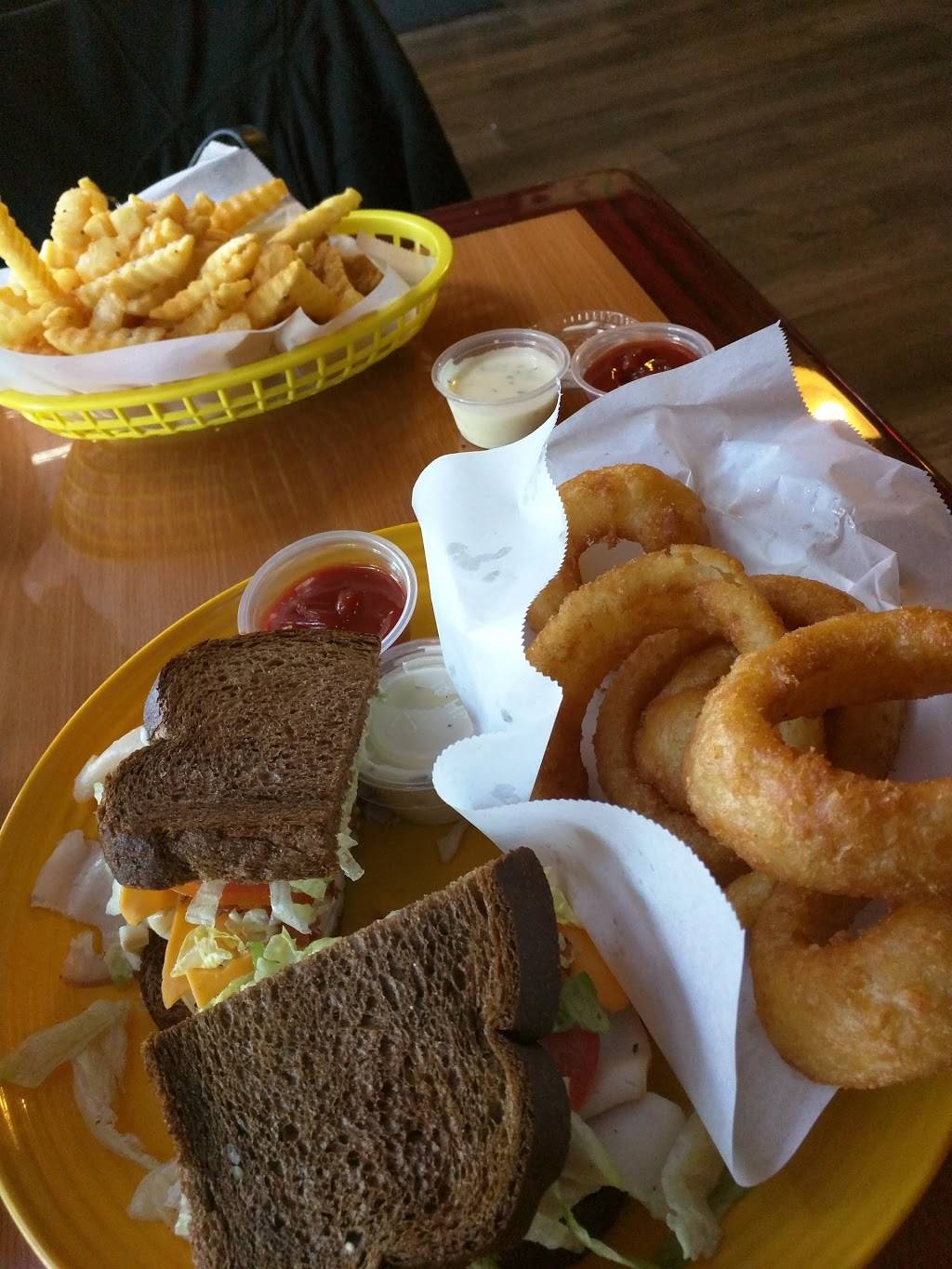 Deli Stop Sports Pub | meal takeaway | 13173 Black Mountain Rd, San Diego, CA 92129, USA | 8584849117 OR +1 858-484-9117