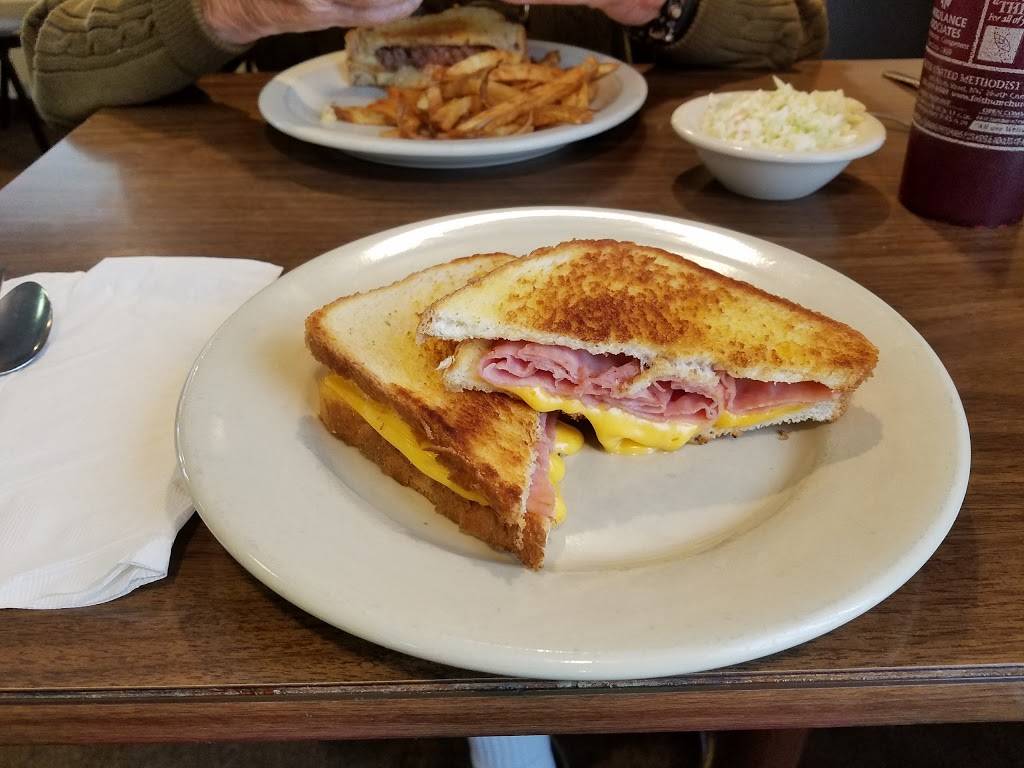 Susannas Olde Fashioned Dining | restaurant | 707 S Main St, North Canton, OH 44720, USA | 3304993030 OR +1 330-499-3030