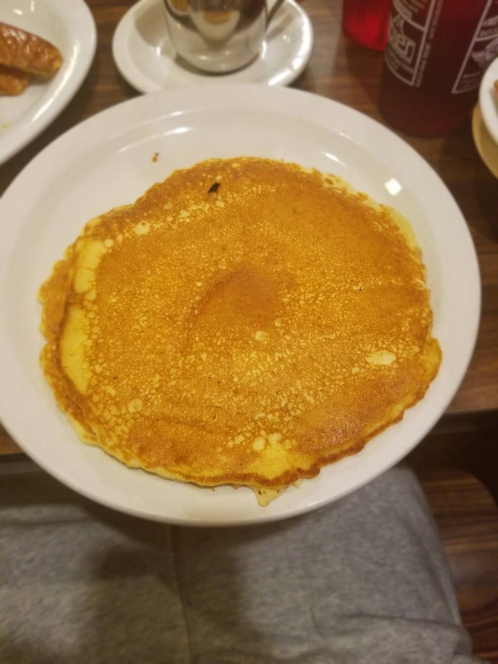 Freds Diner | restaurant | 225 Center St, Grayslake, IL 60030, USA | 8472239776 OR +1 847-223-9776