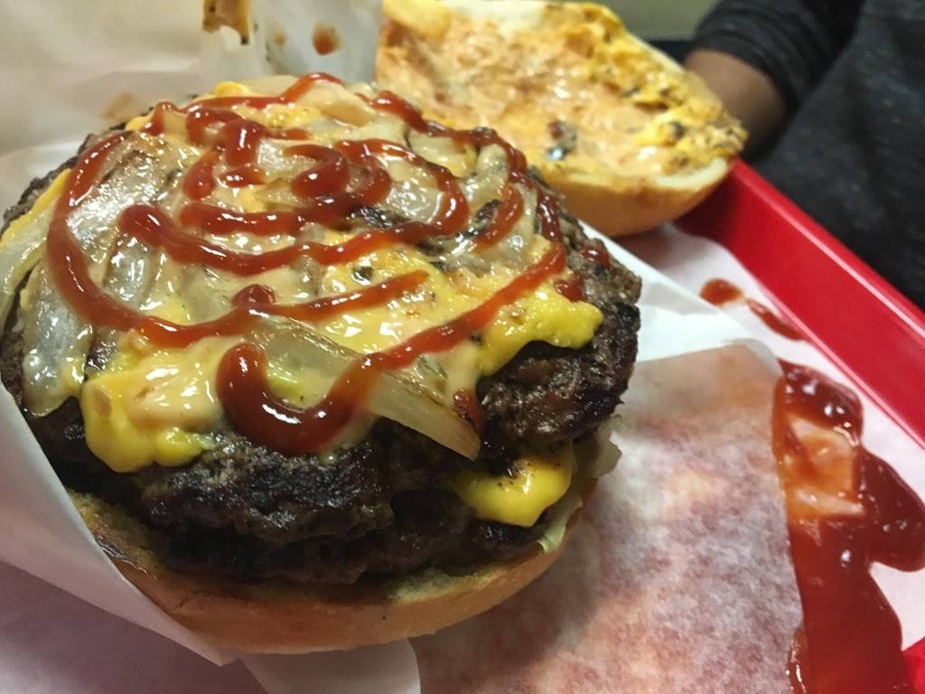 Burger Junction | restaurant | 7900 Florin Rd # 5, Sacramento, CA 95828, USA | 9163934420 OR +1 916-393-4420