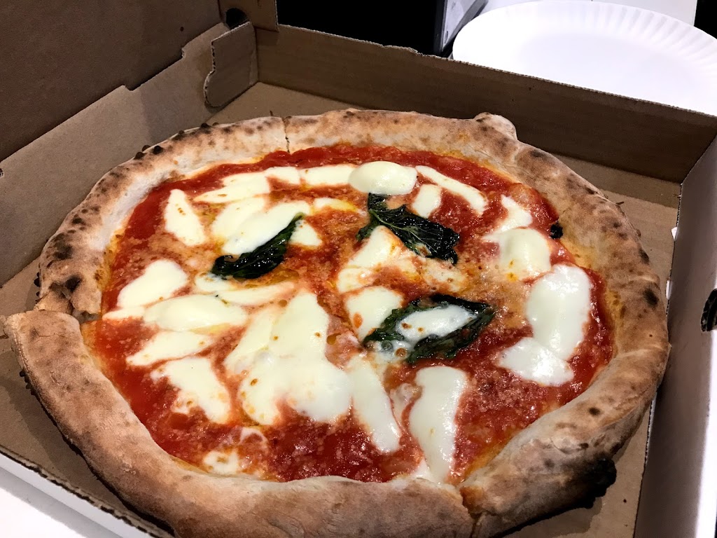 Rinas Pizzeria & Cafe | restaurant | 371 Hanover St, Boston, MA 02113, USA | 6174565700 OR +1 617-456-5700