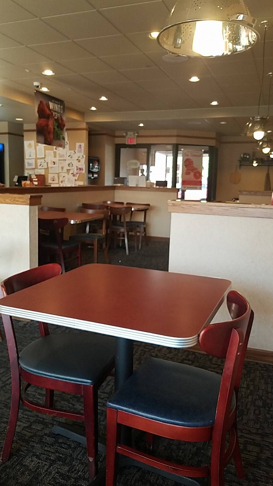 Donatos Pizza | restaurant | 1712 N Limestone St, Springfield, OH 45503, USA | 9373908090 OR +1 937-390-8090
