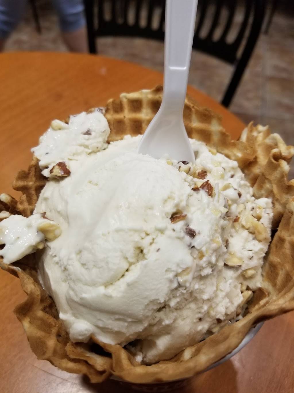 Cold Stone Creamery | bakery | 1000 W Columbus Ave, Springfield, MA 01105, USA | 4137366060 OR +1 413-736-6060