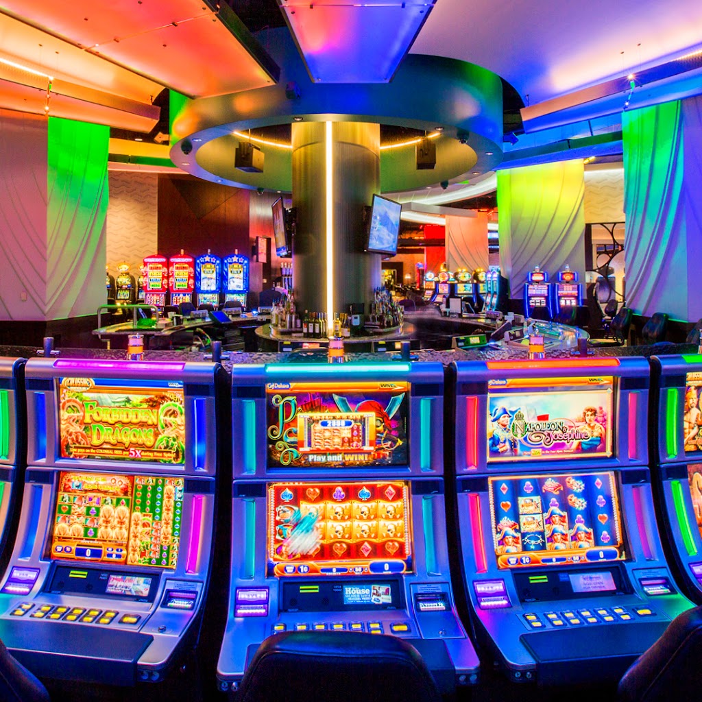 Prairie Meadows Casino, Racetrack, & Hotel | restaurant | 1 Prairie Meadows Dr, Altoona, IA 50009, USA | 5159671000 OR +1 515-967-1000