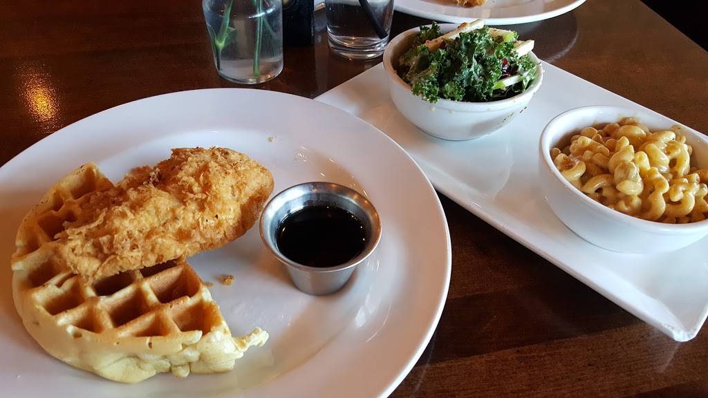 Crave Kitchen & Bar | restaurant | 300 Cincinnati Ave, El Paso, TX 79902, USA | 9153513677 OR +1 915-351-3677