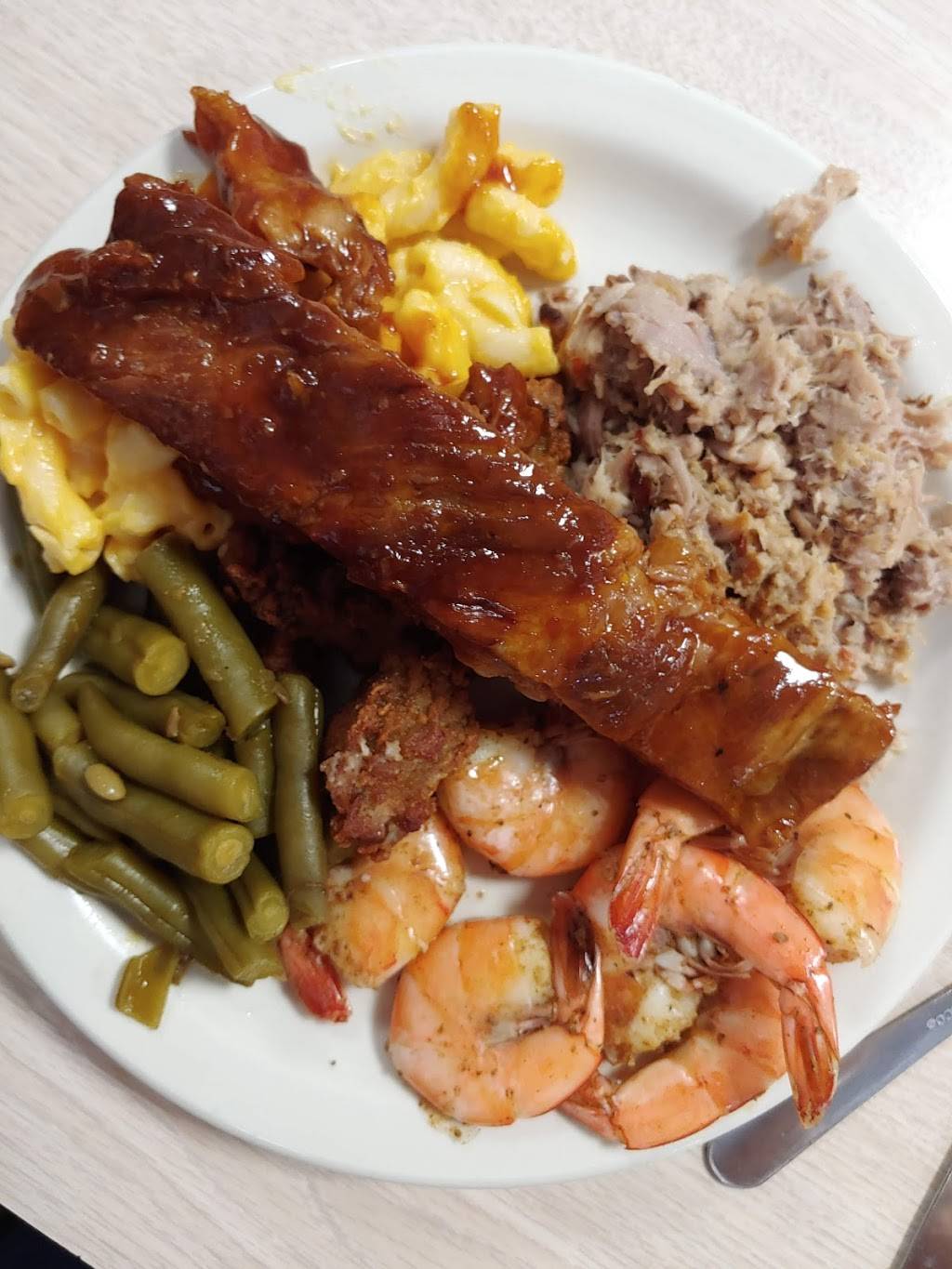 Carolina BBQ & Chicken | restaurant | 1395 Skippers Rd, Emporia, VA 23847, USA | 4346378803 OR +1 434-637-8803