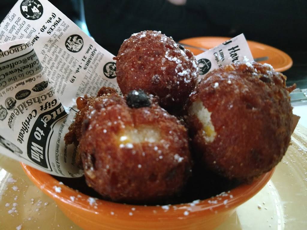 Sea Sea Riders Restaurant | restaurant | 221 Main St, Dunedin, FL 34698, USA | 7277341445 OR +1 727-734-1445