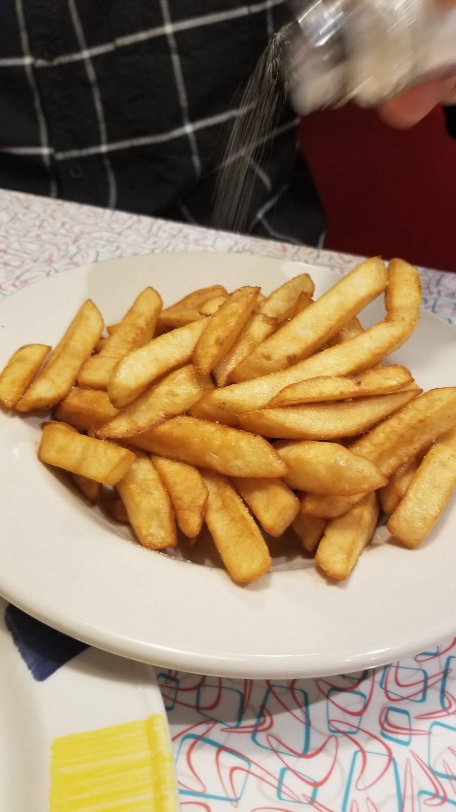 Wimpys Diner | restaurant | 1268 Simcoe St N, Oshawa, ON L1G 4X1, Canada | 9054337009 OR +1 905-433-7009