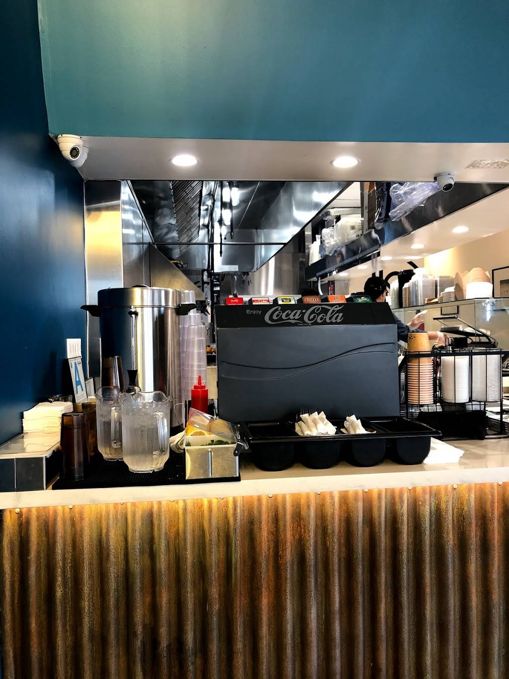 Pita House Inc | restaurant | 1908 Lincoln Blvd, Santa Monica, CA 90405, USA | 4244338135 OR +1 424-433-8135