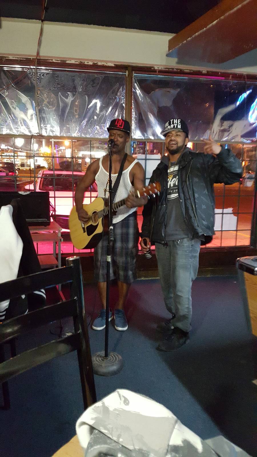 Shot House Pub | restaurant | 1880 Kennedy Rd, Scarborough, ON M1P 2L8, Canada | 4162922452 OR +1 416-292-2452