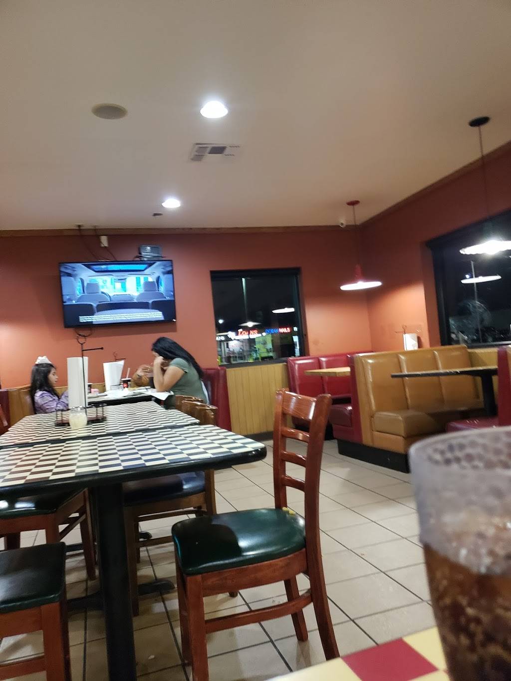 Pizza Hut | restaurant | 4001 W Commerce St, San Antonio, TX 78207, USA | 2104324766 OR +1 210-432-4766