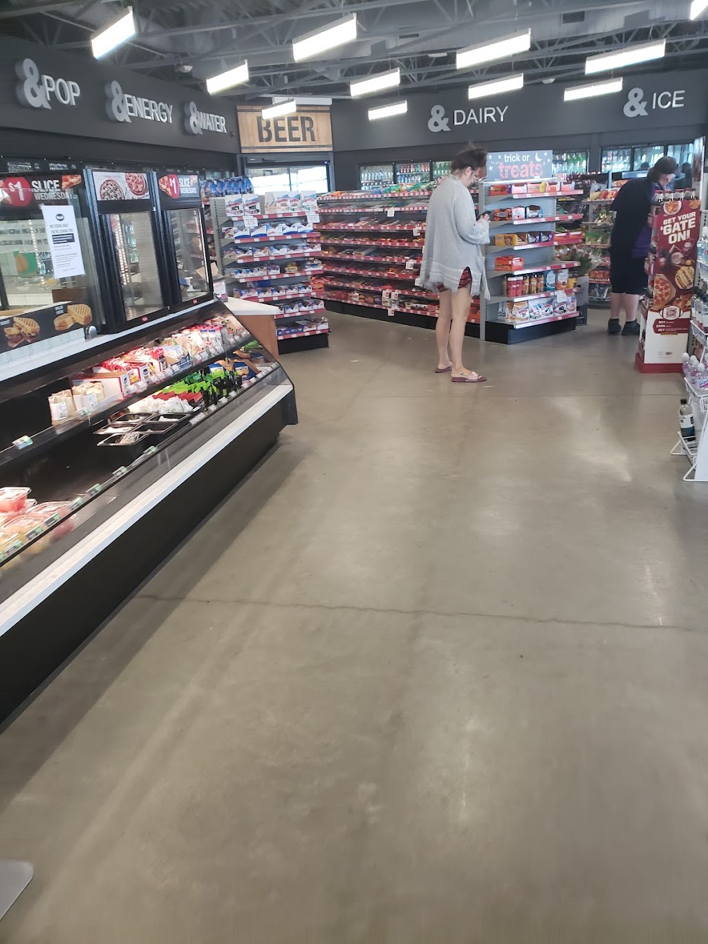 Kum & Go | meal takeaway | 1706 IA-210, Huxley, IA 50124, USA | 5153101981 OR +1 515-310-1981