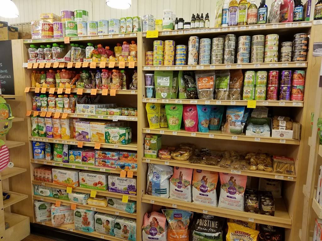 Four Seasons Natural Foods Store | restaurant | 120 Henry St, Saratoga Springs, NY 12866, USA | 5182909077 OR +1 518-290-9077