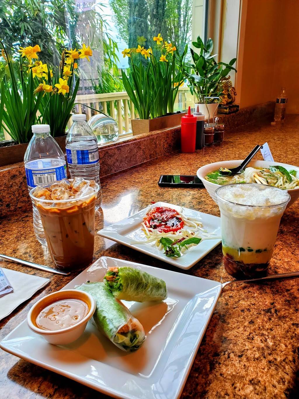 Vivis Vietnamese Noodle House | restaurant | 1013 NE 25th Ave, Hillsboro, OR 97124, USA | 5036482300 OR +1 503-648-2300