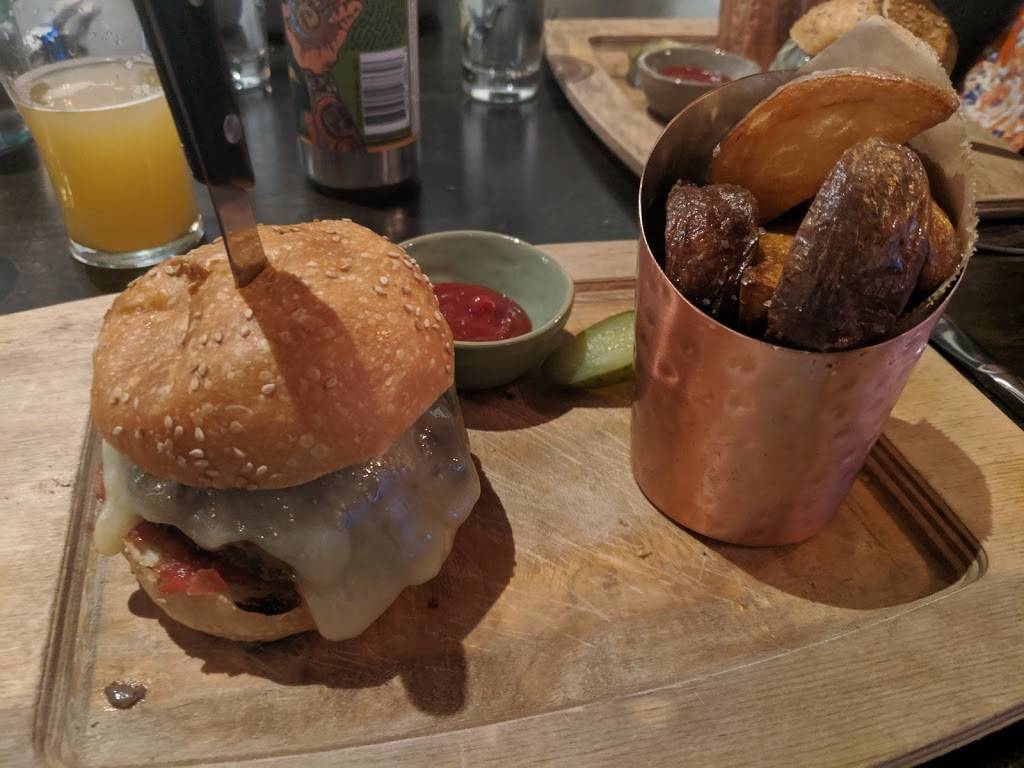 River Road American Bistro | restaurant | 160 Mill River Rd, Oyster Bay, NY 11771, USA | 5168025661 OR +1 516-802-5661