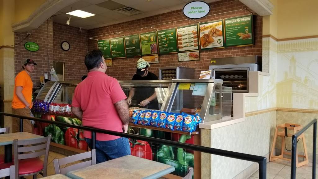 Subway Restaurants | restaurant | 814 N U.S. Hwy 41, Ruskin, FL 33570, USA | 8136452820 OR +1 813-645-2820