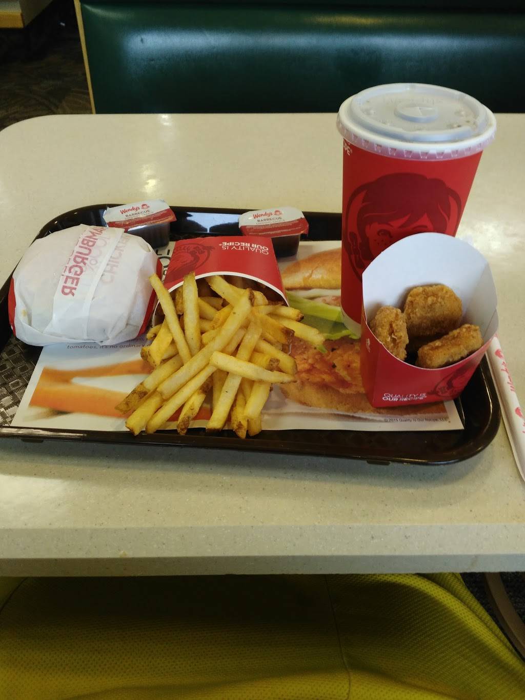 Wendys | restaurant | 9120 Harbour Point Dr, Elk Grove, CA 95758, USA | 9166834318 OR +1 916-683-4318