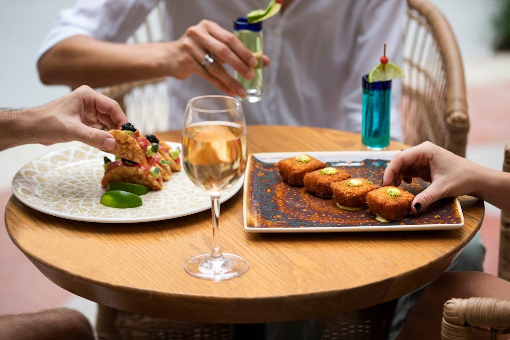 Mehzcla Restaurant South Beach | restaurant | The Balfour Hotel, 350 Ocean Dr, Miami Beach, FL 33139, USA | 7862573660 OR +1 786-257-3660