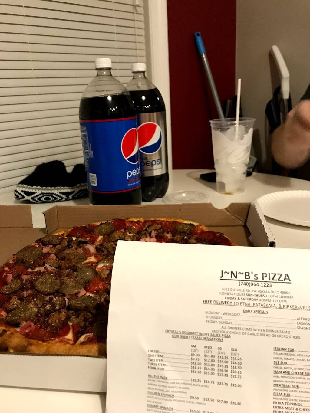 J N Bs Pizza | restaurant | 6621 Outville Rd SW, Pataskala, OH 43062, USA | 7409641223 OR +1 740-964-1223