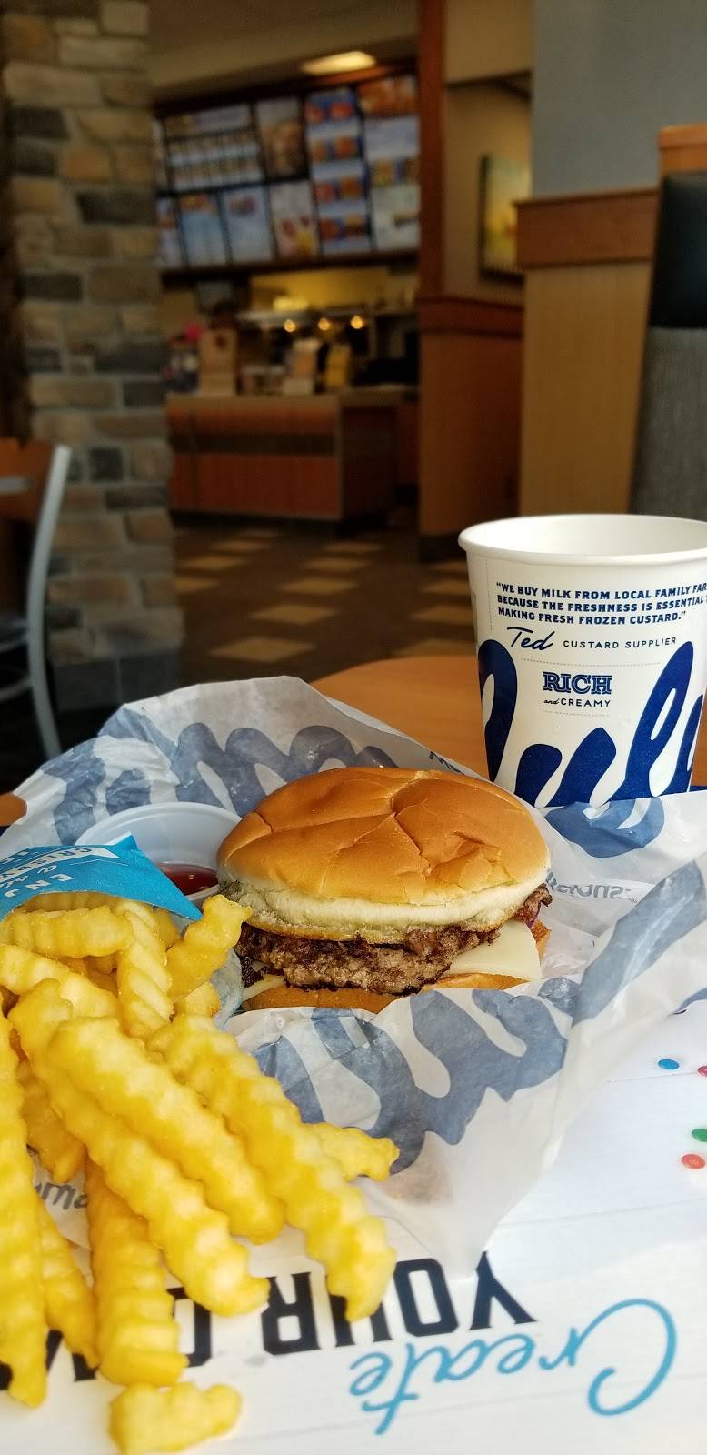 Culvers | restaurant | 1375 Red Fox Way, Marion, IA 52302, USA | 3193737575 OR +1 319-373-7575