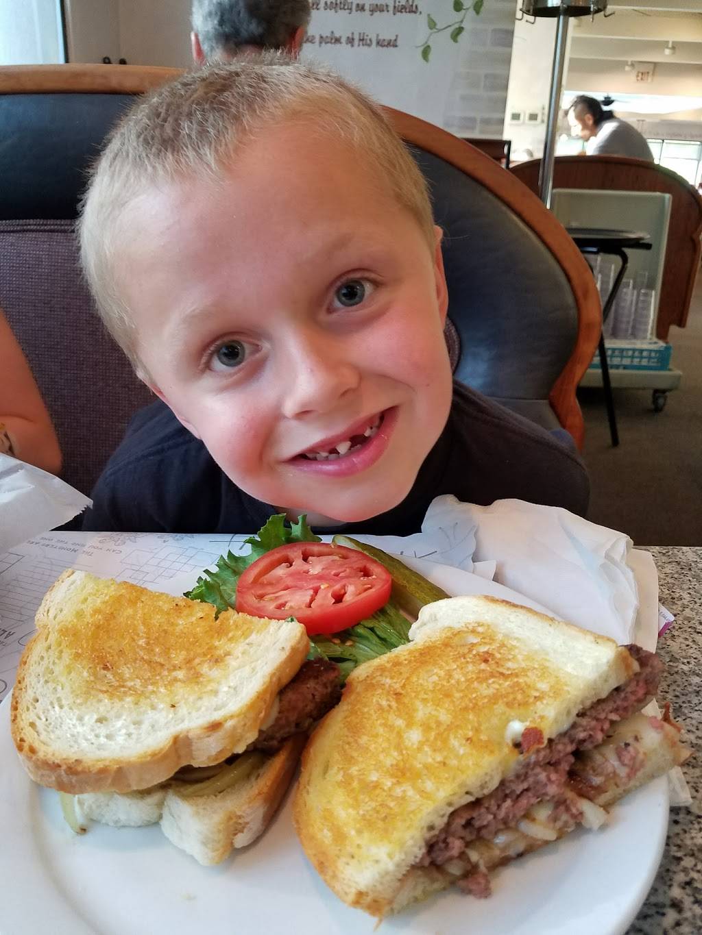 Maxims Restaurant | restaurant | 18025 W Capitol Dr, Brookfield, WI 53045, USA | 2627834501 OR +1 262-783-4501