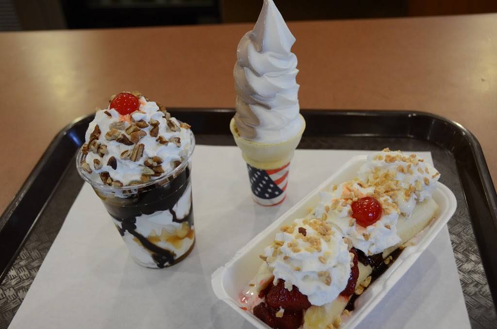 Smokeys | restaurant | 1002 S Main St, Yorkville, IL 60560, USA | 6305531515 OR +1 630-553-1515