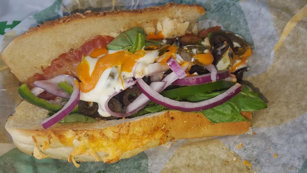 Subway | meal takeaway | 519 50th Ave W, Alexandria, MN 56308, USA | 3207620791 OR +1 320-762-0791