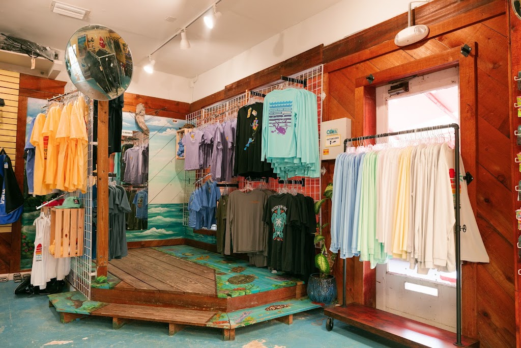 Looe Key Reef Resort & Dive Center | restaurant | 27340 Overseas Hwy, Ramrod Key, FL 33042, USA | 3058722215 OR +1 305-872-2215