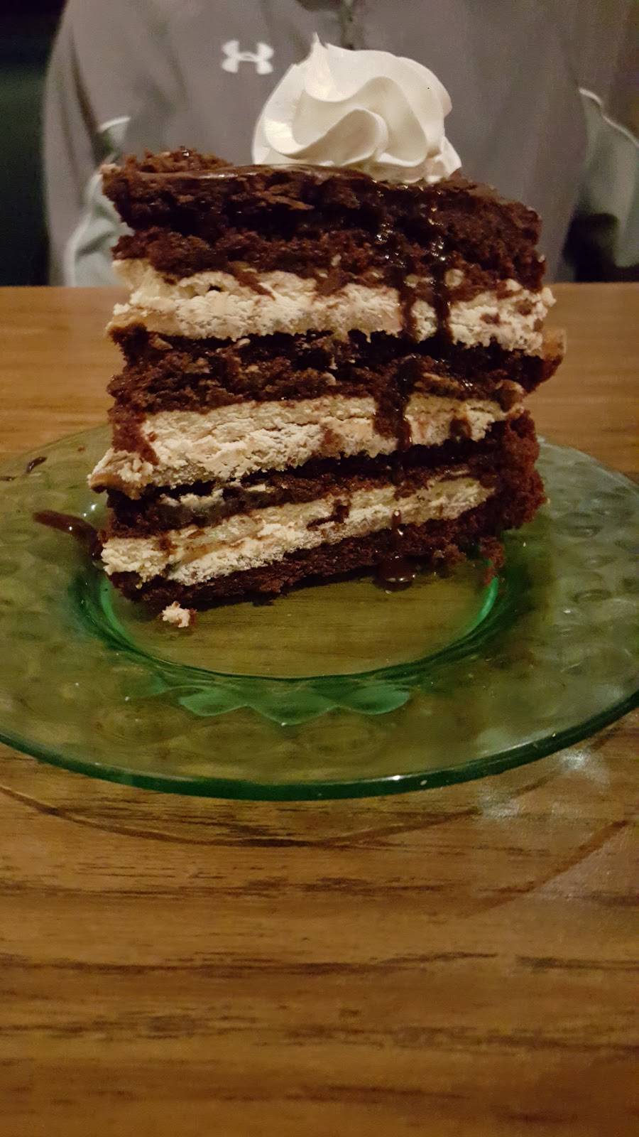 Dakota Grill | restaurant | 2911 Highlands Hwy, Walhalla, SC 29691, USA | 8647180553 OR +1 864-718-0553