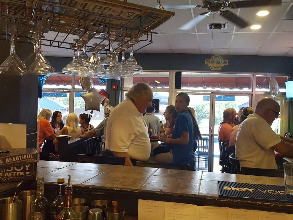 Triton Seafood Restaurant Italian Cuisine & Pizza | restaurant | 11399 Overseas Hwy #123, Marathon, FL 33050, USA | 3059984392 OR +1 305-998-4392