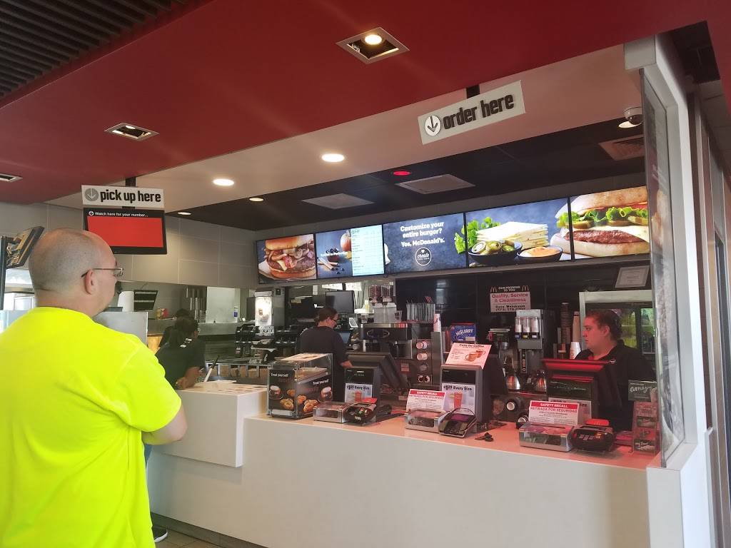 McDonalds | cafe | 310 Ichord Ave, Waynesville, MO 65583, USA | 5737746671 OR +1 573-774-6671