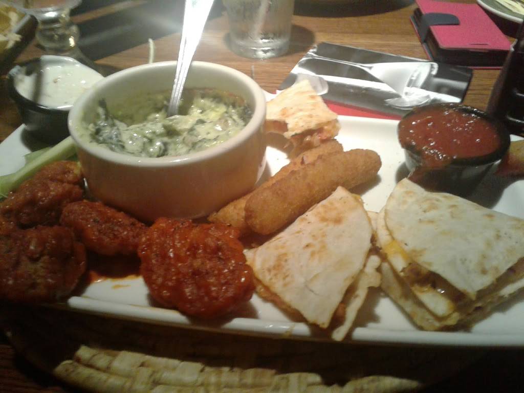 Applebees Grill + Bar | restaurant | 101 S Carter Rd, Ashland, VA 23005, USA | 8047982334 OR +1 804-798-2334