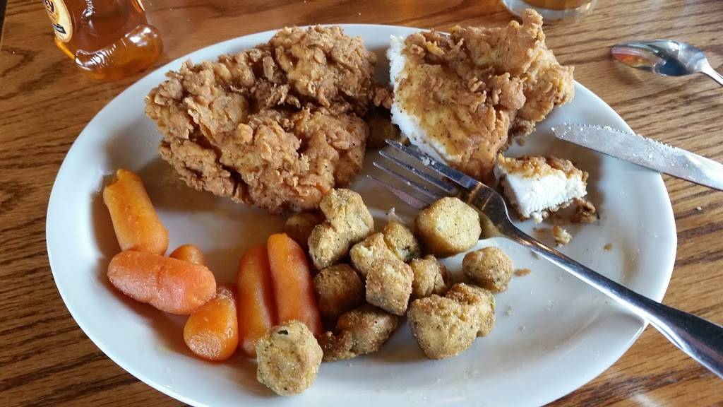 Cracker Barrel Old Country Store | restaurant | 3375 Lackey St, Lumberton, NC 28360, USA | 9107381481 OR +1 910-738-1481