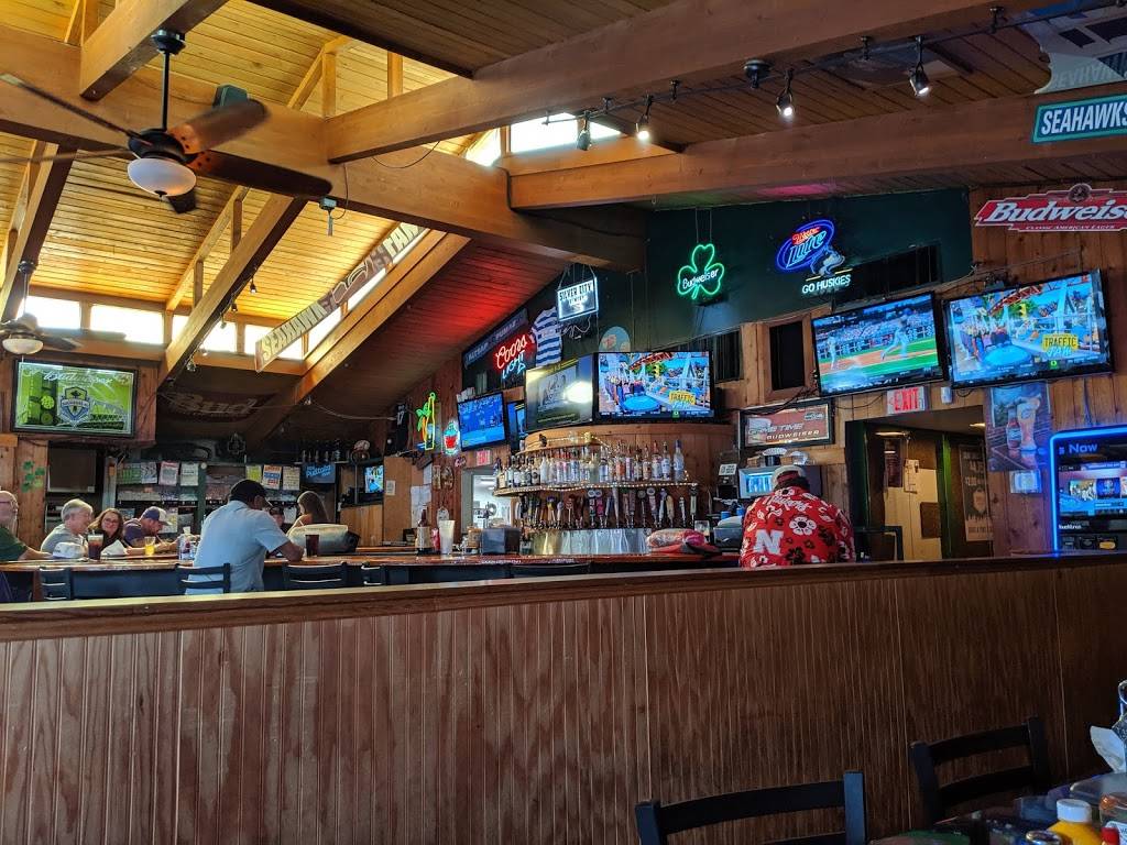 Cloverleaf Sports Bar & Grill | restaurant | 1240 Hollis St, Bremerton, WA 98310, USA | 3603778516 OR +1 360-377-8516