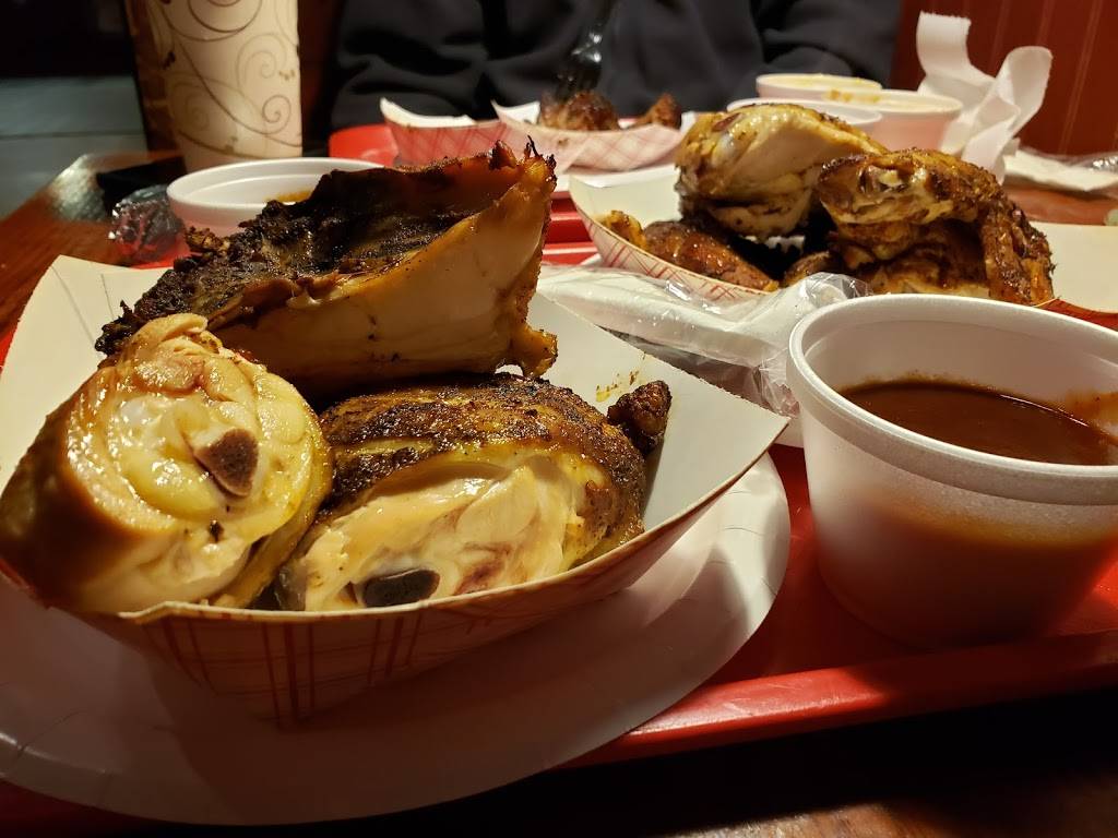 Chesters Barbecue | restaurant | 943 Poquonnock Rd, Groton, CT 06340, USA | 8604496868 OR +1 860-449-6868