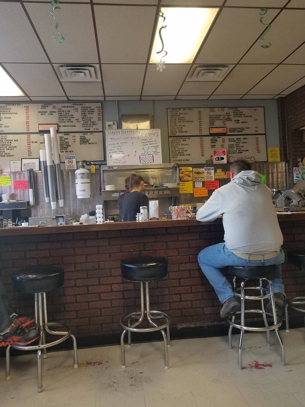 Mom Wards Sub Shop | restaurant | 5910 Ritchie Hwy, Baltimore, MD 21225, USA | 4107894000 OR +1 410-789-4000