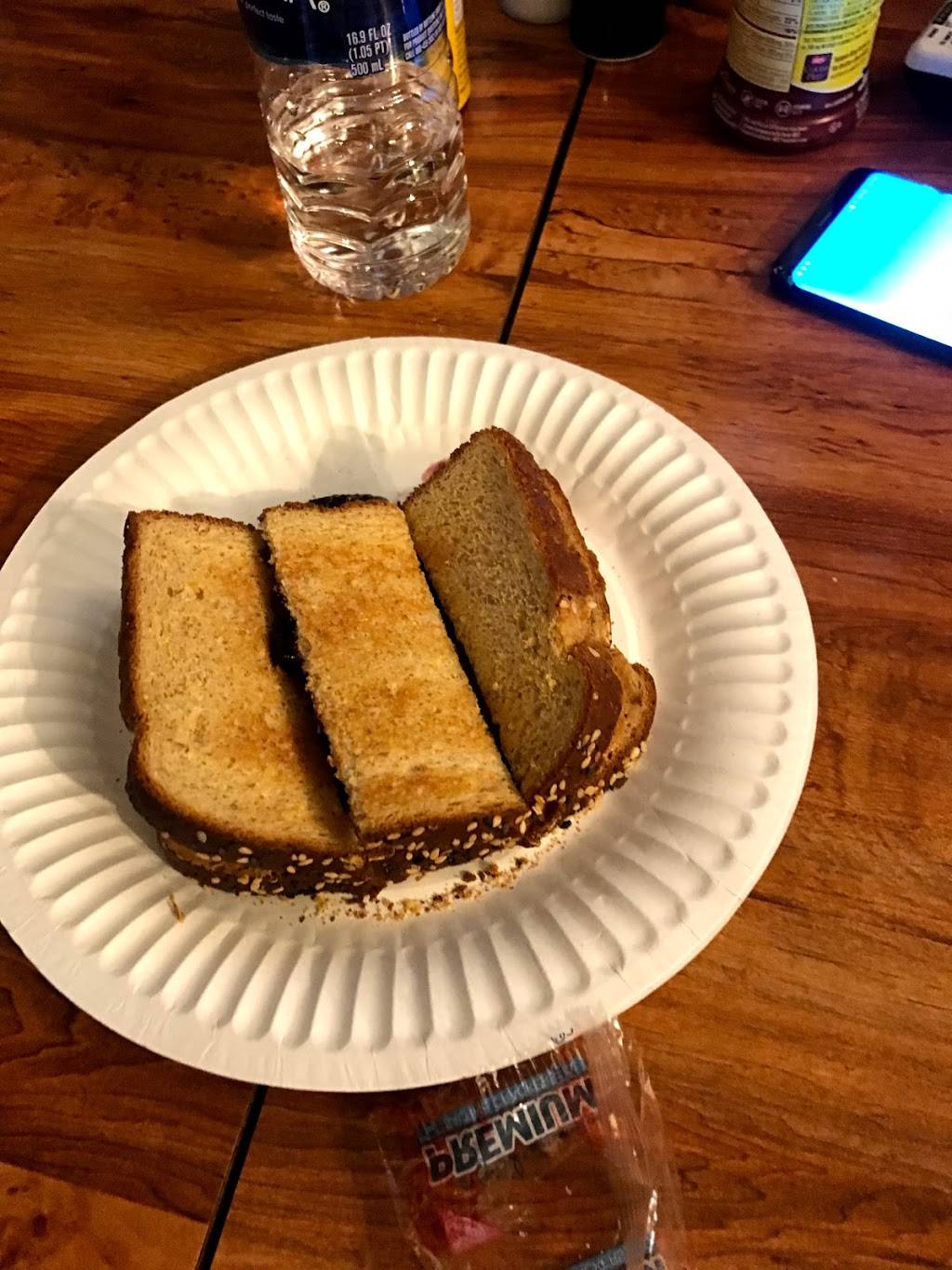 Crystal Lake Cafe | cafe | 9877 N Crystal Lake Rd, Azusa, CA 91702, USA | 6269101029 OR +1 626-910-1029