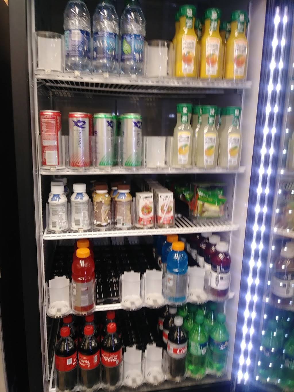 Subway | meal takeaway | 1100 Central SE, Food Court, Main St, Albuquerque, NM 87106, USA | 5052470098 OR +1 505-247-0098