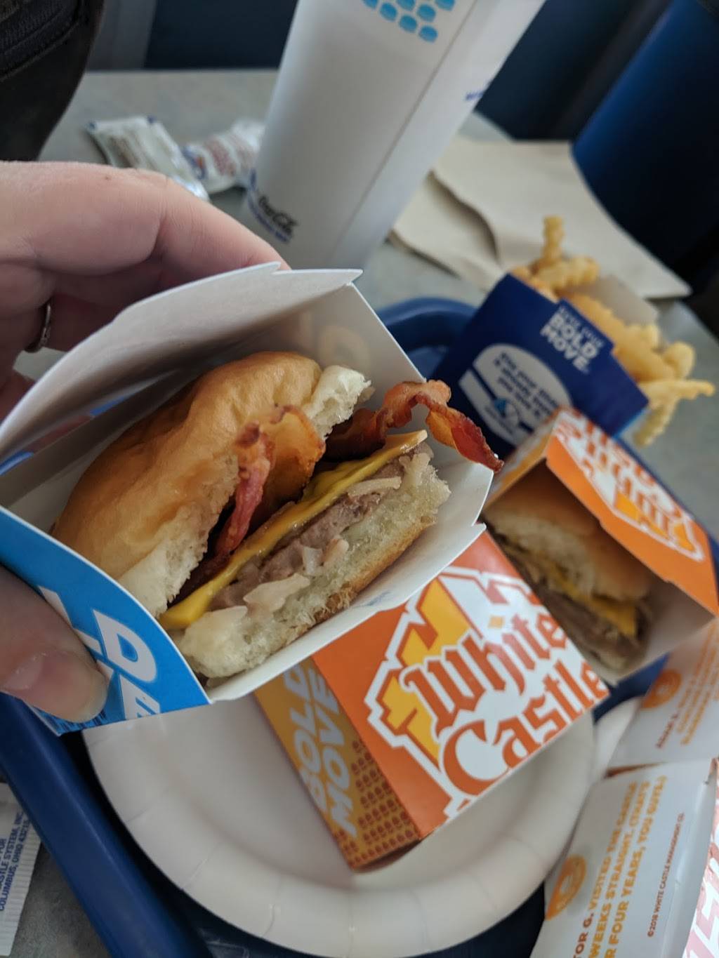 White Castle | restaurant | 924 W Main St, Glasgow, KY 42141, USA | 2706590773 OR +1 270-659-0773