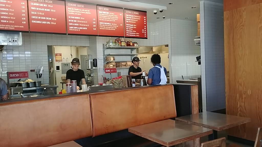 Chipotle Mexican Grill | restaurant | 1301 W Davis St Ste B, Conroe, TX 77304, USA | 9367568555 OR +1 936-756-8555