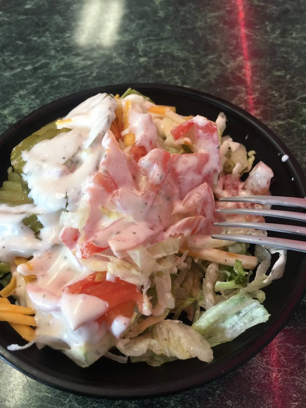 Arnolds Famous Homemade Hamburgers | restaurant | 184 Civic Center Blvd, Anderson, SC 29625, USA | 8642262173 OR +1 864-226-2173