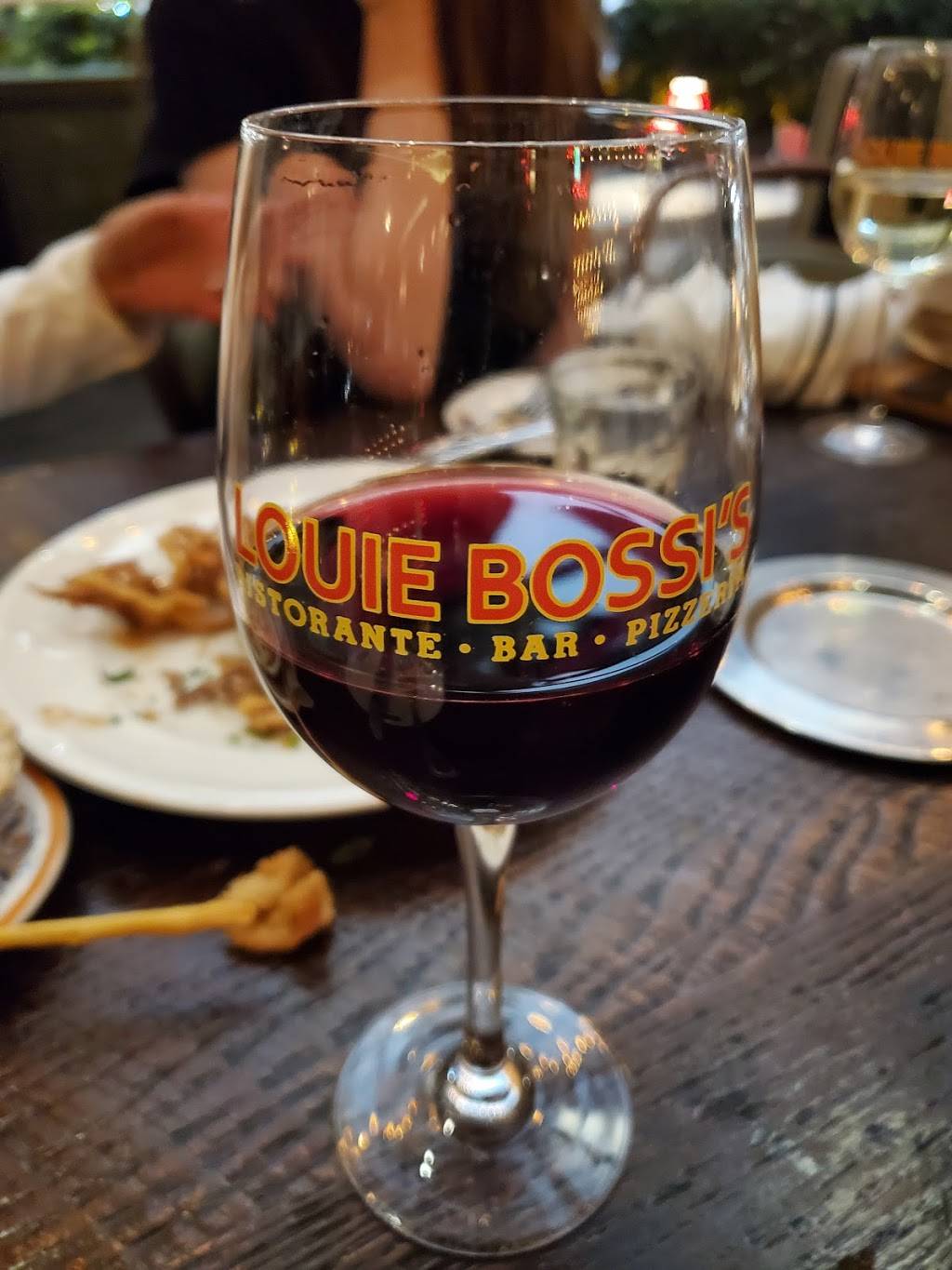 Louie Bossis Ristorante Bar Pizzeria | restaurant | 1032 E Las Olas Blvd, Fort Lauderdale, FL 33301, USA | 9543566699 OR +1 954-356-6699