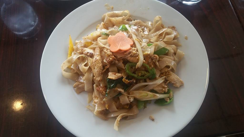 Siam Basil Thai Restaurant | restaurant | 2161 NJ-35, Sea Girt, NJ 08750, USA | 7329747300 OR +1 732-974-7300