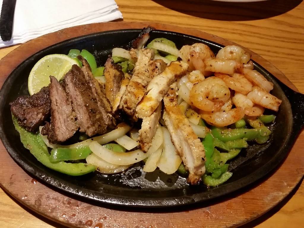 Chilis Grill & Bar | meal takeaway | 6949 S Semoran Blvd, Orlando, FL 32822, USA | 4078593234 OR +1 407-859-3234