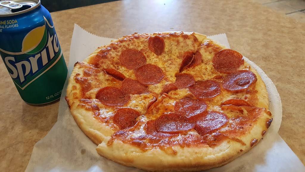 Bellerose Famous Pizza | restaurant | 79-9 Main St, Flushing, NY 11367, USA | 7189699800 OR +1 718-969-9800