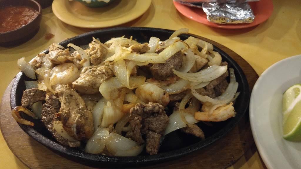 Del Rio Mexican Grill | restaurant | 1342 Auburn Rd, Dacula, GA 30019, USA | 6782250510 OR +1 678-225-0510