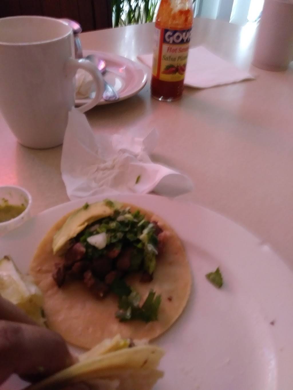 Elizabeths Restaurant | restaurant | 1461 Acushnet Ave, New Bedford, MA 02746, USA | 5089907940 OR +1 508-990-7940