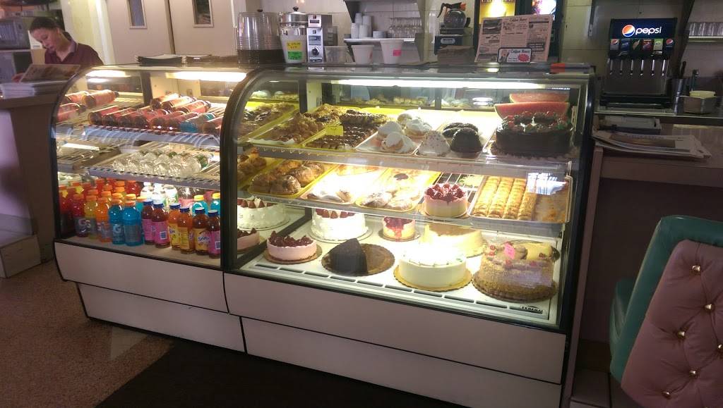 Dallas Diner | restaurant | 7025 Bristol Pike, Levittown, PA 19057, USA | 2155470990 OR +1 215-547-0990